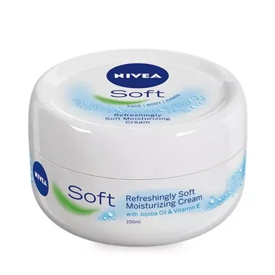 Nivea Soft Light Moisturiser Cream